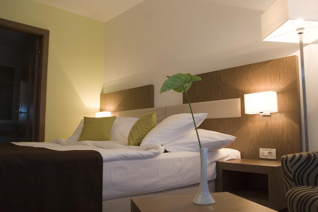 Hotel Park Makarska Quarto foto